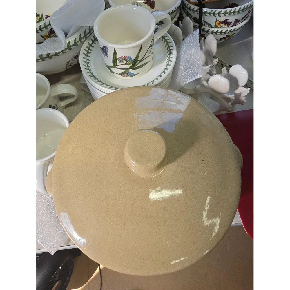 Roseville Pottery Lided Crock